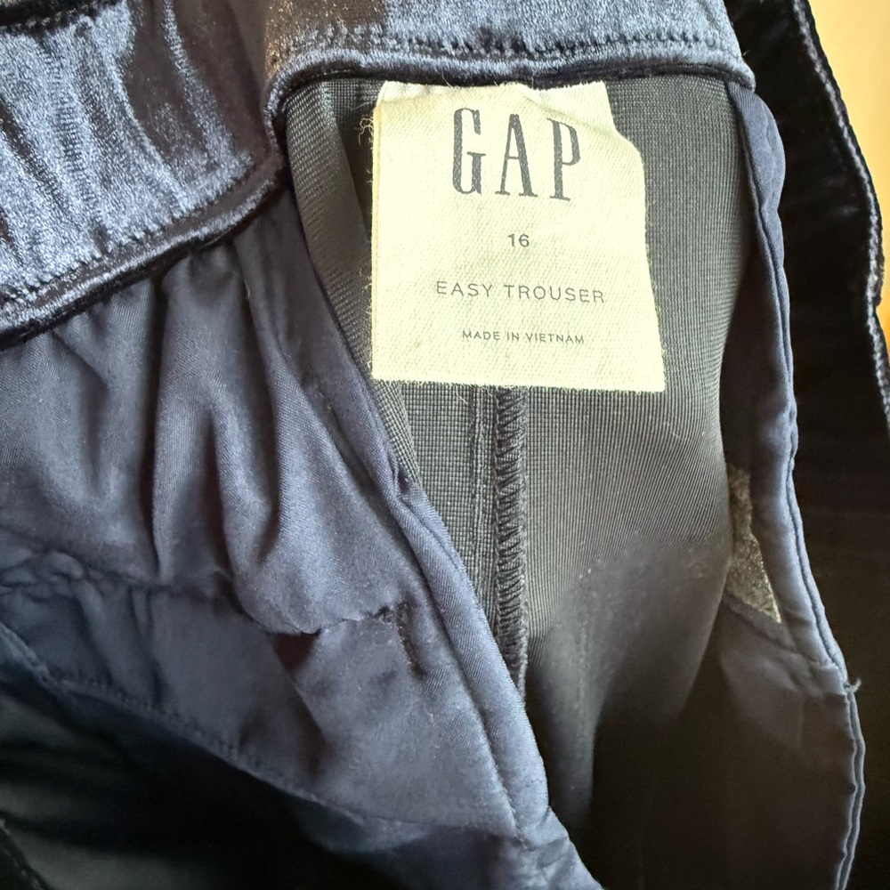 GAP Easy Trouser in Deep Navy